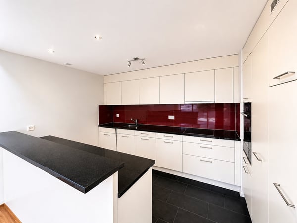 Appartement de 2.5 pièces au 2ème étage avec vue dégagée 2