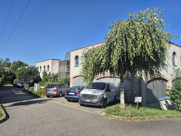 Surface de bureaux attractive et flexible, idéalement située à Granges-Paccot 1