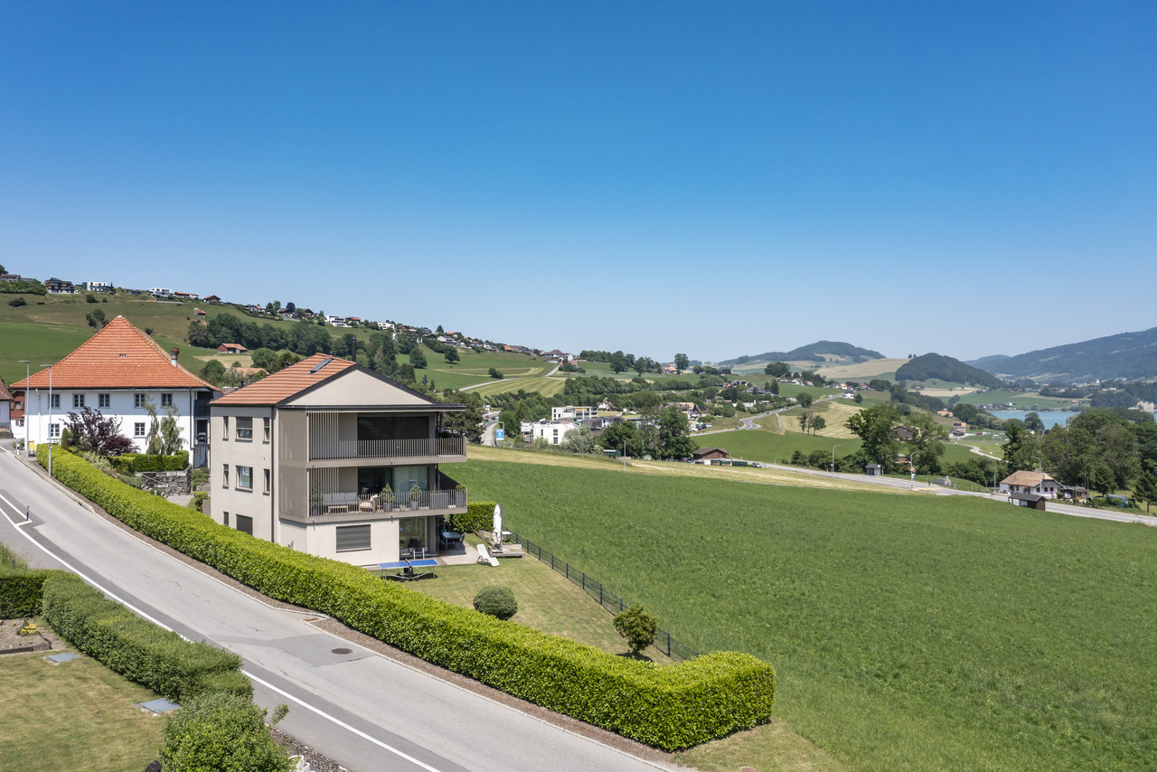 Immobilie in Gumefens - Superbe 5.5 pièces - Vue exceptionnelle et jardin privatif de 420m2 - Bild 8