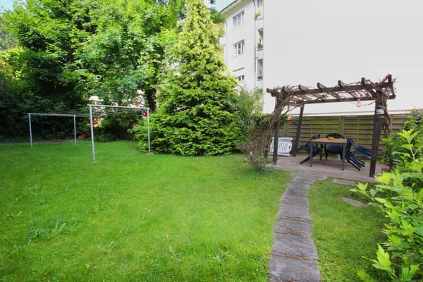 1.5 Zimmerwohnung mit Balkon und ausgebautem Dachraum 12