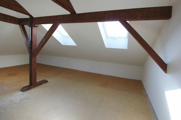 1.5 Zimmerwohnung mit Balkon und ausgebautem Dachraum 7