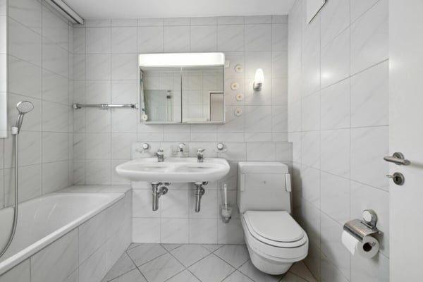 Schöne 1.5-Zimmer-Attikawohnung auf dem Bruderholz mit grosser Terrasse und AEP 11