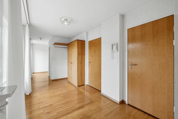 Schöne 1.5-Zimmer-Attikawohnung auf dem Bruderholz mit grosser Terrasse und AEP 2