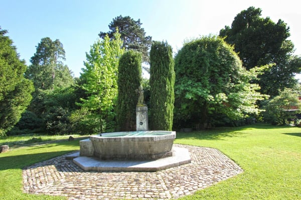 Altbaucharme vom Feinsten - Maisonette-Dachwohnung inkl. Parkplatz 12