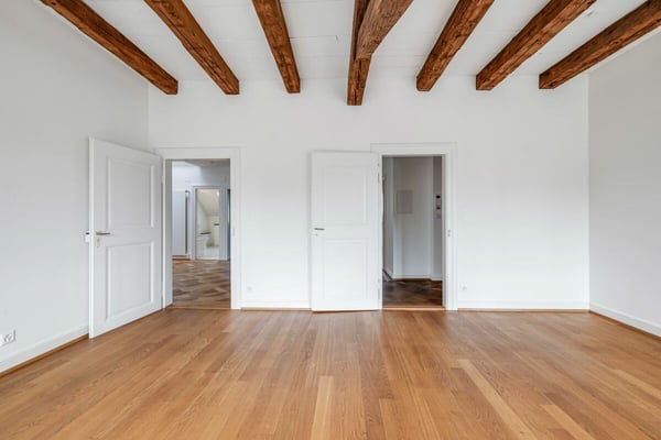 Altbaucharme vom Feinsten - Maisonette-Dachwohnung inkl. Parkplatz 5