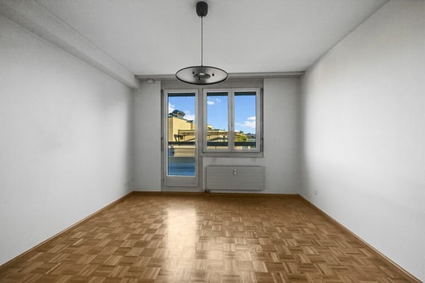 Wohnen mit Blick über die Dächer - 1.5-Zi. Attikawohnung mit 2 Terrassen und 2 AEP 10