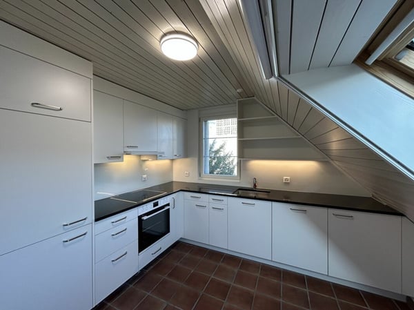 Frisch renovierte 1.5-Zimmer-Maisonette-Wohnung in Oberdornach 2