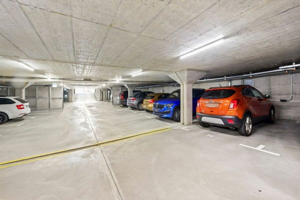 Stilvolle und grosszügige 1.5-Zimmer Dachwohnung mit 2 Loggias 16