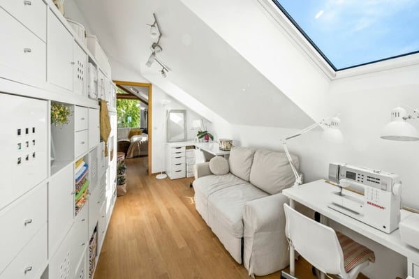 Stilvolle und grosszügige 1.5-Zimmer Dachwohnung mit 2 Loggias 13