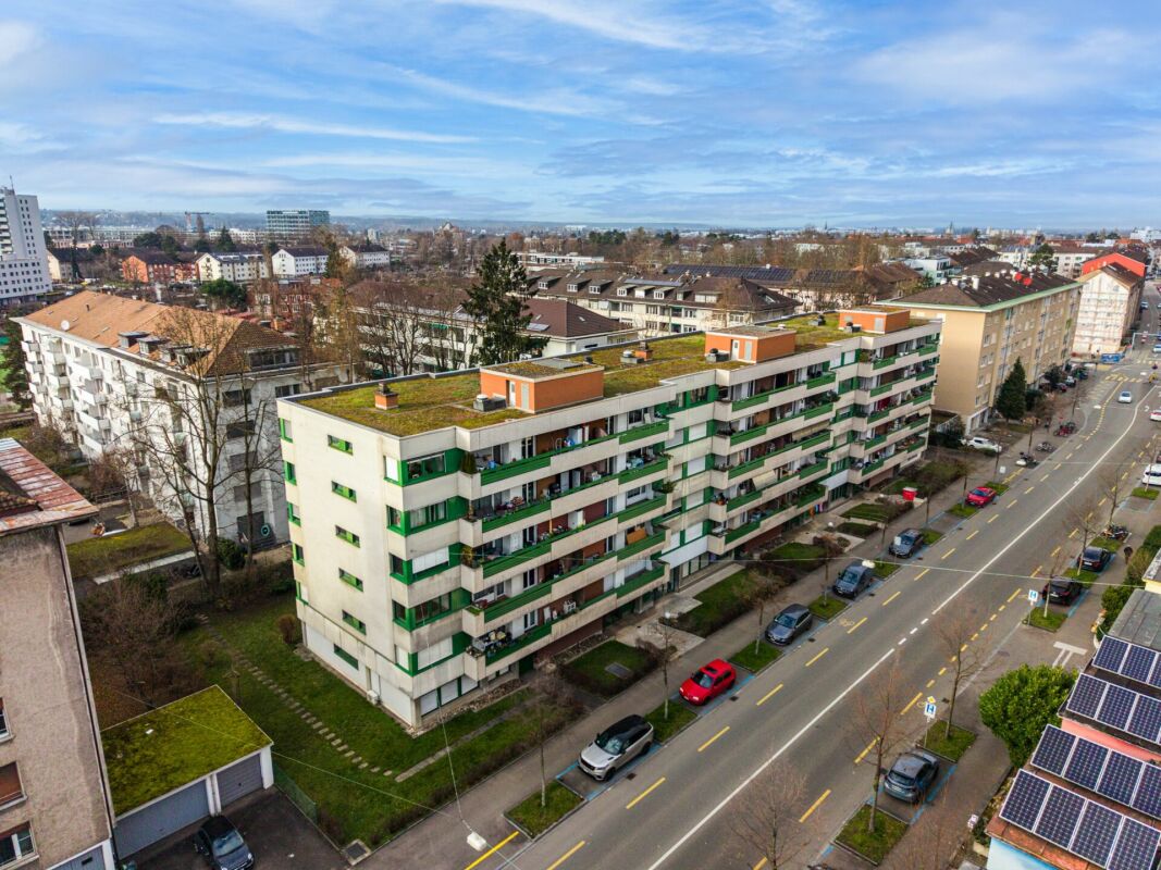 Moderne 2.5-Zimmer Eigentumswohnung mit grossem Balkon