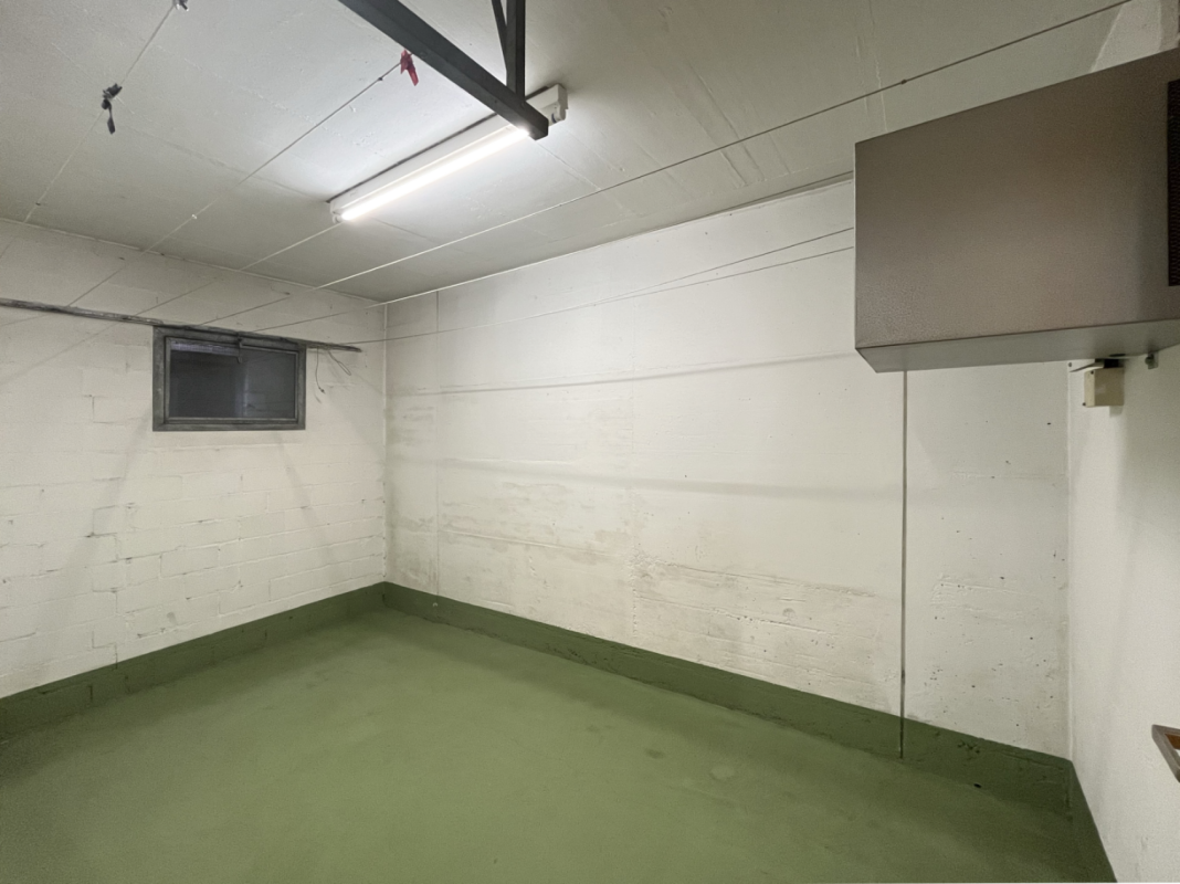 Moderne 2.5-Zimmer Eigentumswohnung mit grossem Balkon