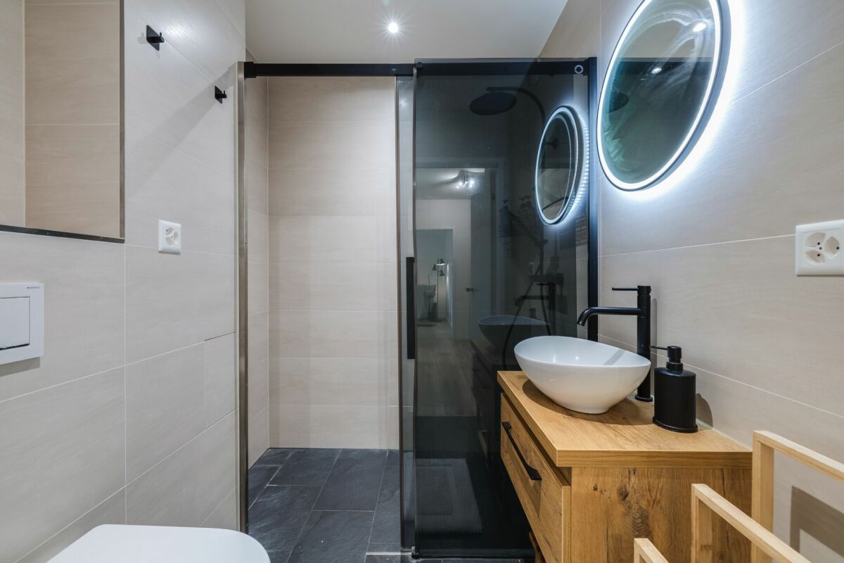 Moderne 2.5-Zimmer Eigentumswohnung mit grossem Balkon
