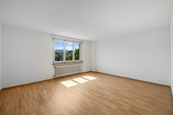 Schönes Eck-Einfamilienhaus mit grossem Wintergarten und Garage 8