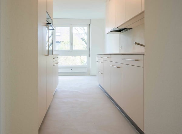 Moderne 4.5-Zimmer Wohnung mit 2 Balkonen und Einstellhallenplatz 4