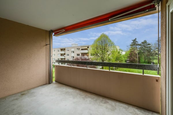 Helle 4-Zimmerwohnung an ruhiger Lage mit Einstellhallenplatz 6