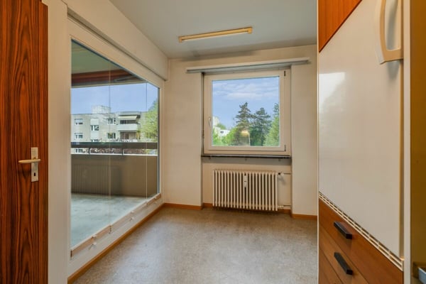 Helle 4-Zimmerwohnung an ruhiger Lage mit Einstellhallenplatz 5