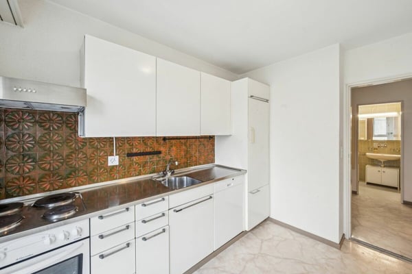 Helle 3-Zimmer-Wohnung mit grossem Wohnbereich und Balkon in Reinach 5