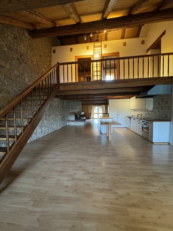 Gemütliche 4.5-Zimmer-Maisonette-Dachwohnung mit Sicht auf den Rhein