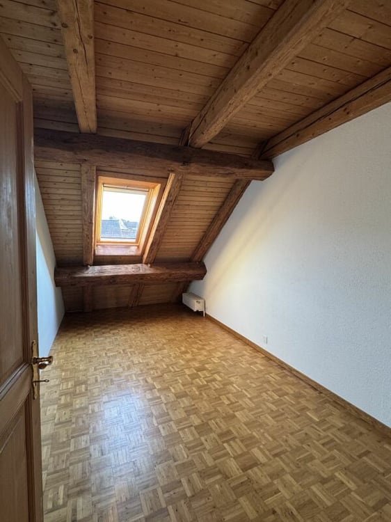Gemütliche 5.5-Zimmer-Maisonette-Dachwohnung mit Sicht auf den Rhein 10