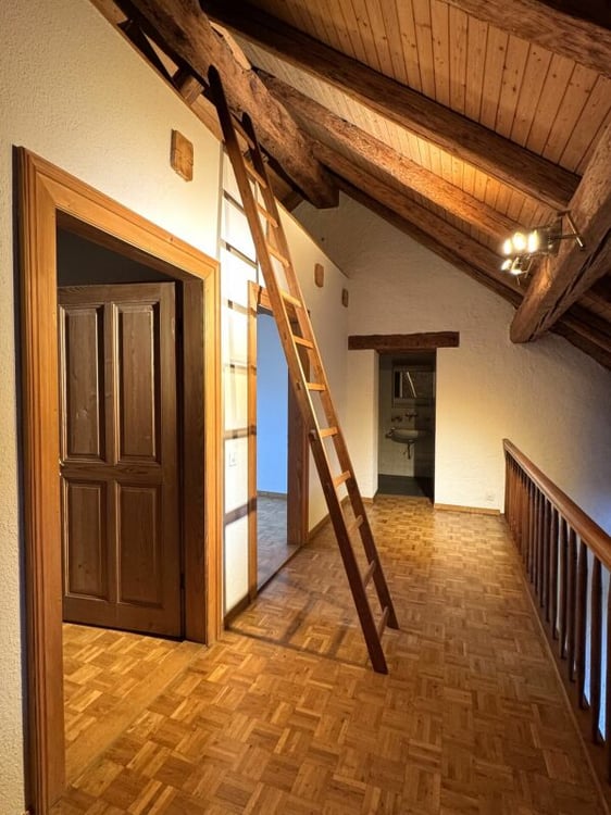 Gemütliche 5.5-Zimmer-Maisonette-Dachwohnung mit Sicht auf den Rhein 8