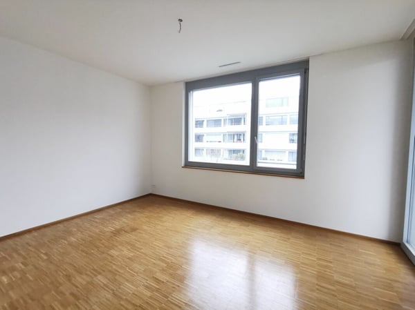 Grosszügige 3.5-Zimmer-Wohnung mit zwei Balkonen 5