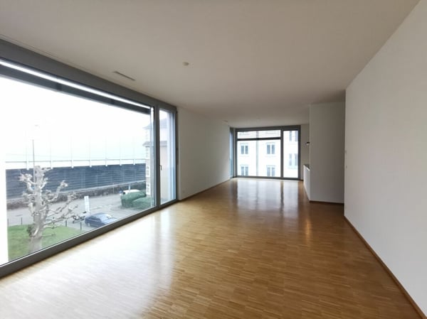 Grosszügige 3.5-Zimmer-Wohnung mit zwei Balkonen 4