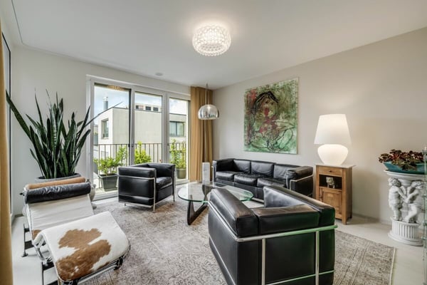 Moderne 4.5 Zimmer Maisonette Wohnung mit Loggia und Einstellhallenplatz 5