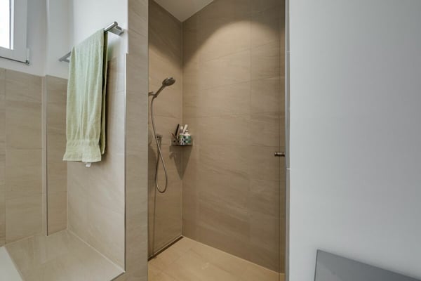 Moderne 4.5 Zimmer Maisonette Wohnung mit Loggia und Einstellhallenplatz 14