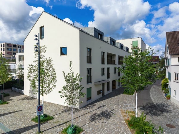 Moderne 4.5 Zimmer Maisonette Wohnung mit Loggia und Einstellhallenplatz 15