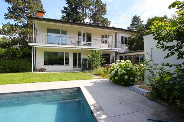 Attraktives Haus auf dem schönen Bruderholz / 7-Zimmer mit Pool und Doppelgarage 17
