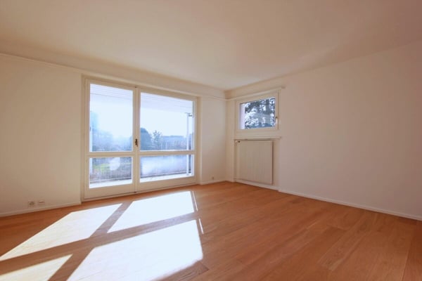 Attraktives Haus auf dem schönen Bruderholz / 7-Zimmer mit Pool und Doppelgarage 11