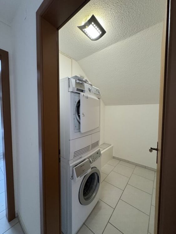 Grosszügige 4-Zimmerwohnung in Riehen 8