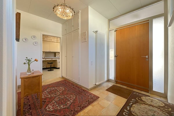 Grosses Einfamilienhaus mit wunderbarem Garten und Privatsphäre 2