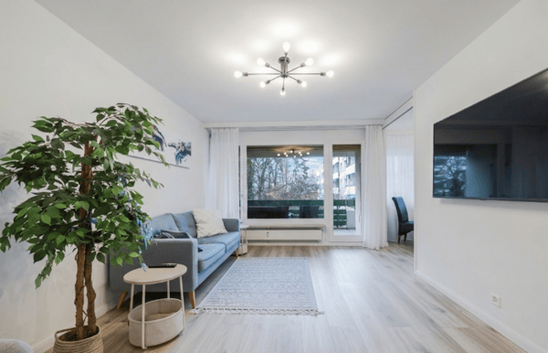 Stilvoll wohnen oder clever investieren: Renovierte 2.5-Zimmer-Wohnung mit Balkon 3