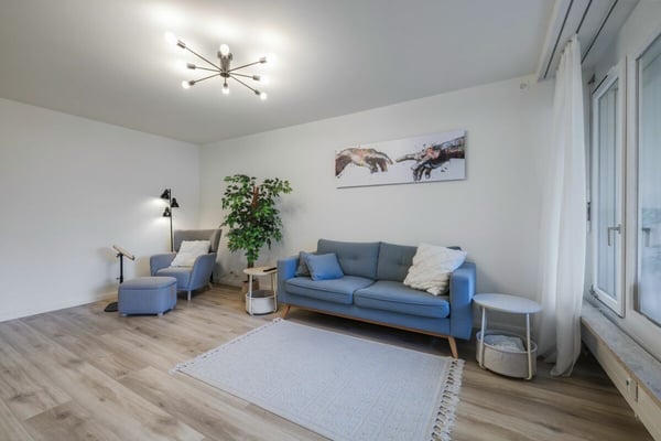 Stilvoll wohnen oder clever investieren: Renovierte 2.5-Zimmer-Wohnung mit Balkon 4