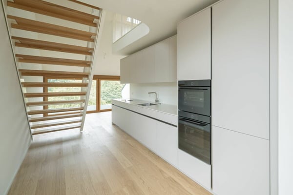 Grosszügige 3½-Zimmer-Dachwohnung mit Galerie und Balkon 3
