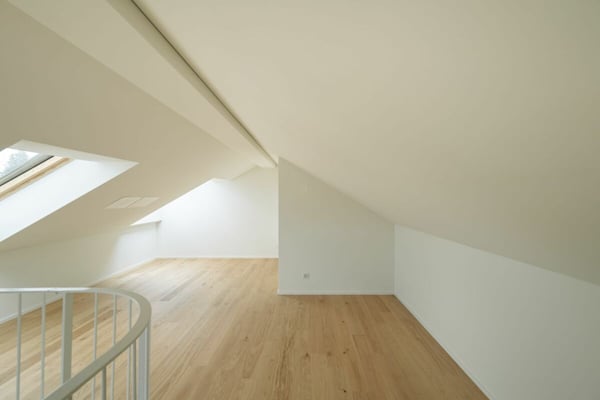 Grosszügige 3½-Zimmer-Dachwohnung mit Galerie und Balkon 14
