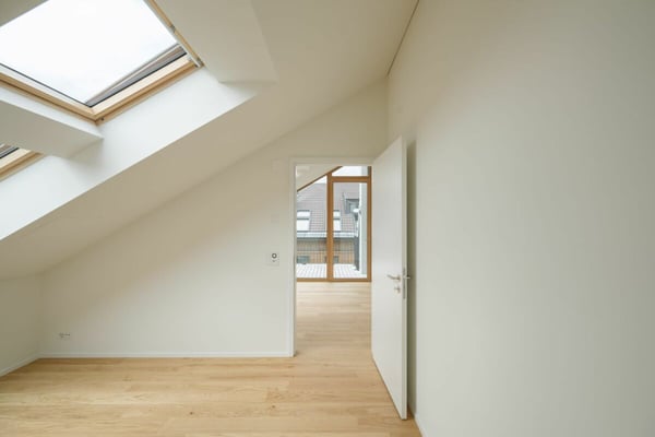 Grosszügige 3½-Zimmer-Dachwohnung mit Galerie und Balkon Kopie 12