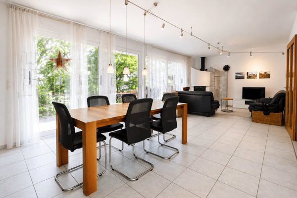 Modernes 5.5-Zimmer-Einfamilienhaus mit Garten 6