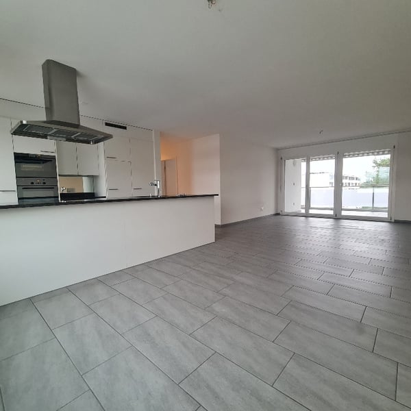 helle Wohnung in schöner Überbauung 5