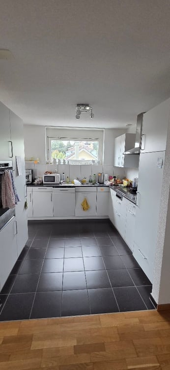 helle Wohnung an zentralem Standort mit Weitsicht 7