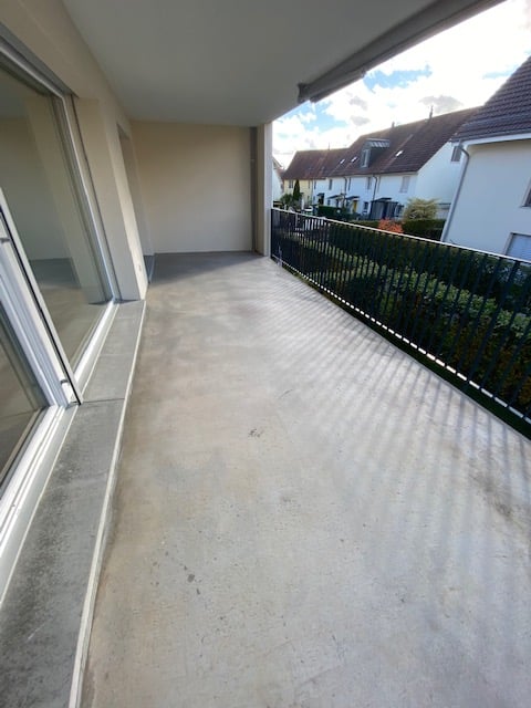 helle, moderne Wohnung mit grossem Balkon 15