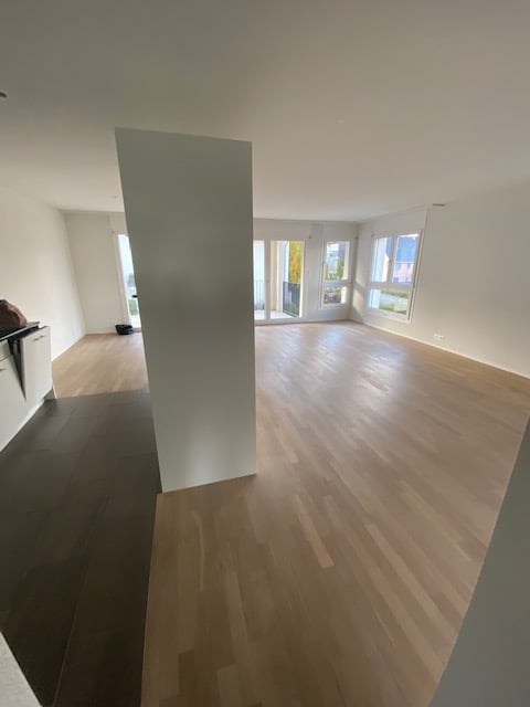 helle, moderne Wohnung mit grossem Balkon 14
