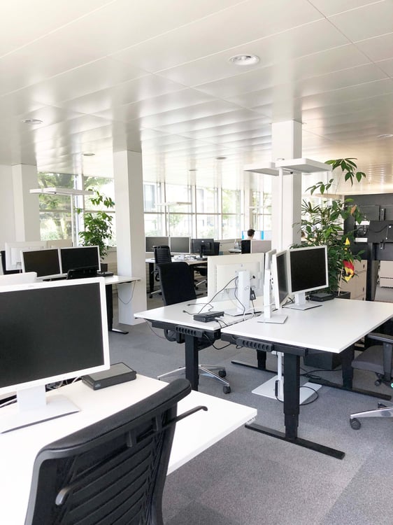 Büro mit Klimaanlage und Atrium 3
