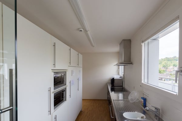 Büro oder Arztpraxis im Attikageschoss mit 161 m2 Terrasse 5