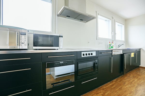 Büro oder Arztpraxis im Attikageschoss mit 161 m2 Terrasse 4