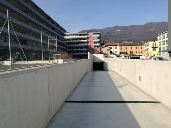 Ammobiliato, in posizione centrale e vicino ai principali servizi 12