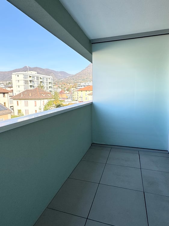 Ammobiliato, in posizione centrale e vicino ai principali servizi 7