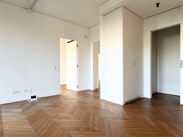 Splendido ufficio in pieno centro, con aria condizionata e parzialmente arredato (parcheggi inclusi) 7