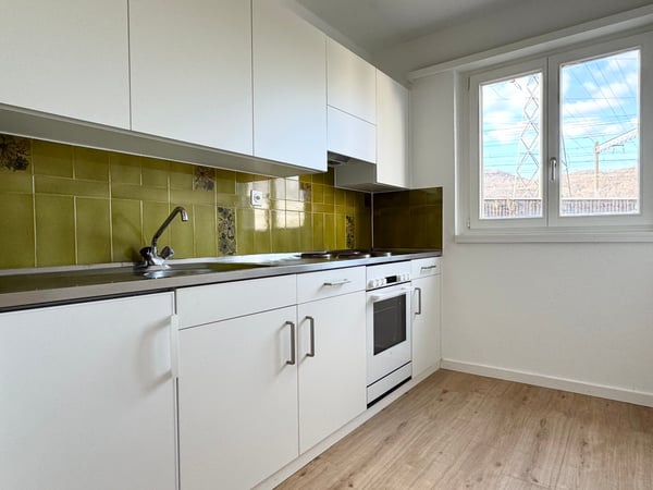 In comoda posizione a pochi passi dalla stazione ferroviaria 4